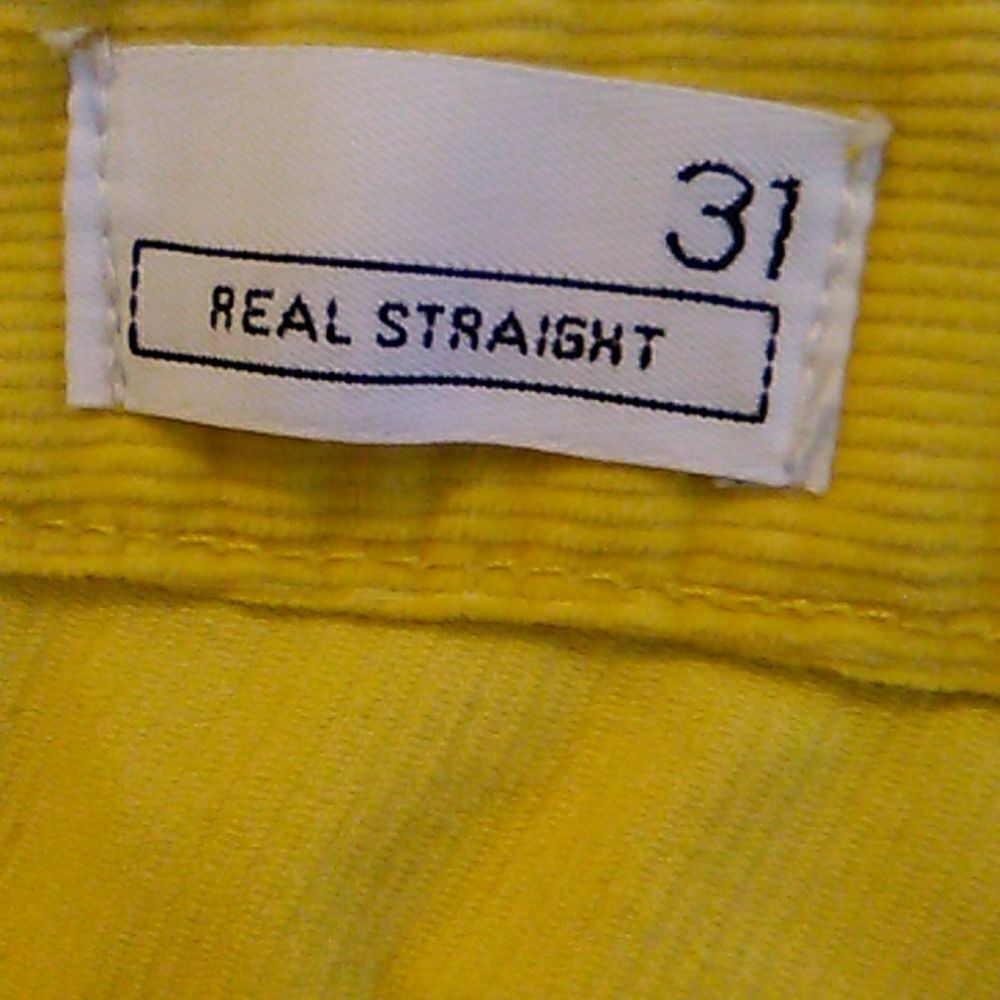 Bundle of Universal Thread and Gap Shorts - Picture 7 of 13